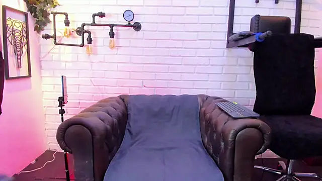 GabrielDraiven online show from November 26, 2025, 7:59 pm