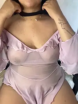 Snapshot of _Bella_7 chatting on April 6, 2026, 2:53 am Bella 7 online show from April 6, 2026, 2:53 am