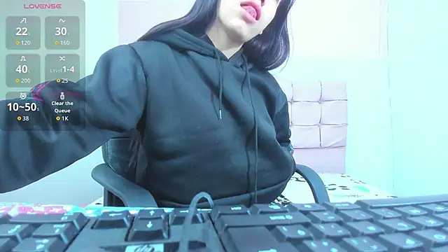 AdelaidaManson18 online show from November 7, 2025, 4:56 am