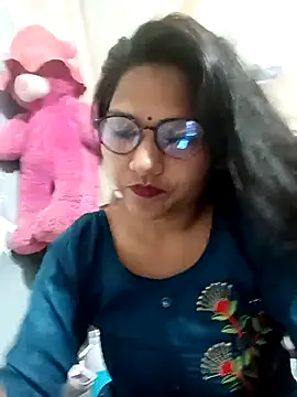 Vanshika1432 online show from October 24, 2025, 4:53 am