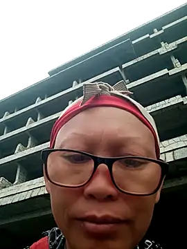 nui-show online show from November 9, 2025, 4:44 am