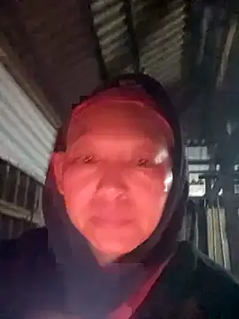 nui-show online show from November 14, 2025, 9:02 pm