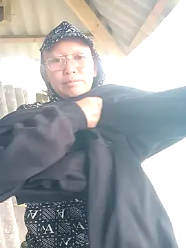 nui-show online show from November 20, 2025, 4:34 am