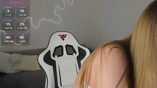 bella xx   online show from January 12, 2026, 3:12 am