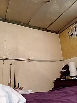 Snapshot of boobsqueenxo chatting on December 20, 2025, 6:20 am boobsqueenxo online show from December 20, 2025, 6:20 am