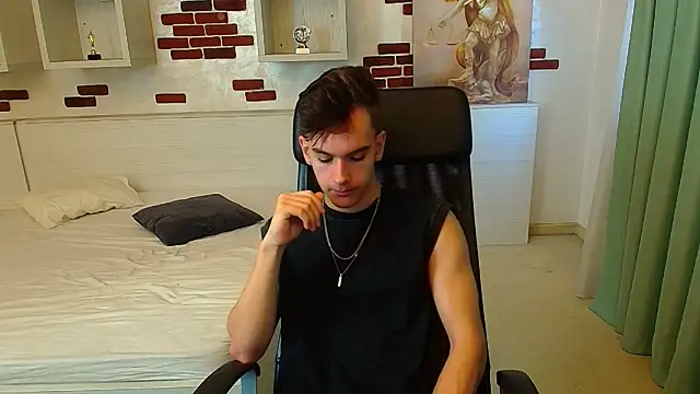 BradyFlint online show from October 22, 2025, 5:52 am