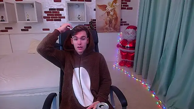 BradyFlint online show from December 16, 2025, 5:23 am