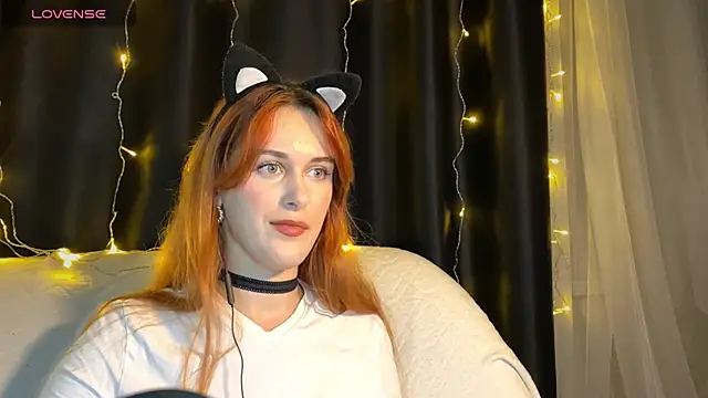 Veksal1a online show from November 18, 2025, 2:39 am