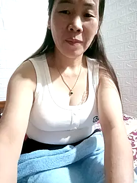 tabby-cat11 online show from December 19, 2025, 8:10 am