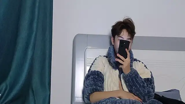 Stuffy-111 online show from November 10, 2025, 7:46 pm