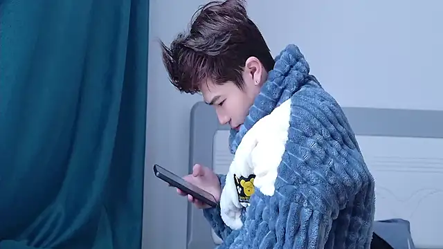 Stuffy-111 online show from November 12, 2025, 5:08 am