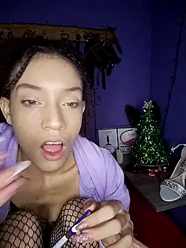 Luna-Vixen1 online show from November 21, 2025, 10:25 am