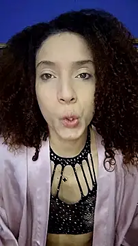 Luna-Vixen1 online show from January 17, 2026, 12:32 pm