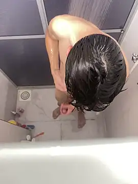 Snapshot of leozin01 chatting on October 29, 2025, 12:18 pm leozin01 online show from October 29, 2025, 12:18 pm