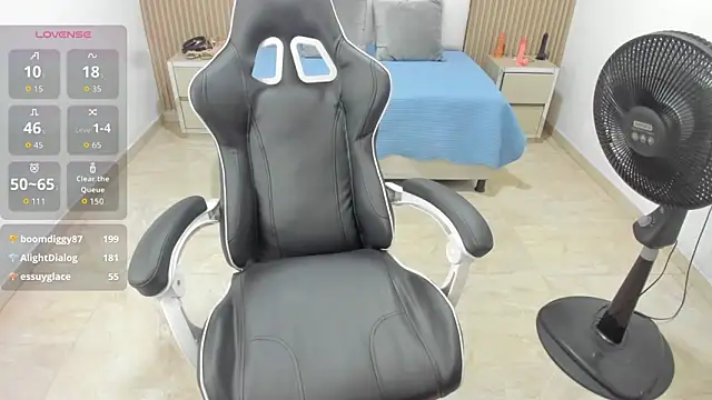 Snapshot of Aziz_daud chatting on March 3, 2026, 7:09 pm Aziz daud online show from March 3, 2026, 7:09 pm