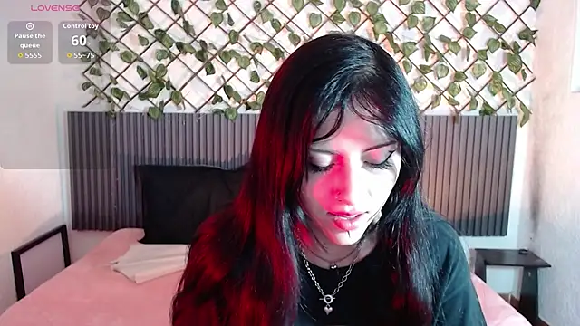 Snapshot of Dark_Niight_ chatting on February 19, 2026, 12:45 pm Dark Niight online show from February 19, 2026, 12:45 pm