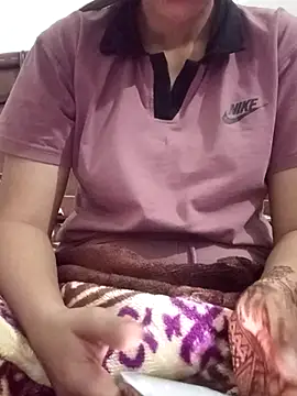 Snapshot of anaya00 chatting on October 28, 2025, 1:42 am anaya00 online show from October 28, 2025, 1:42 am