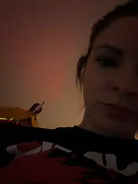 kinkysarahx online show from January 11, 2026, 5:29 pm