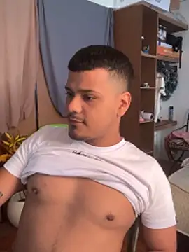 Hizli   online show from December 4, 2025, 9:34 pm