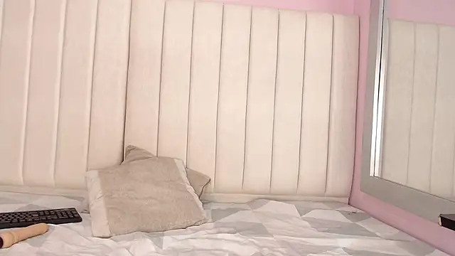 miel alisha online show from January 9, 2026, 12:30 pm