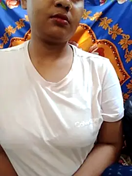 sexylive1100 online show from January 14, 2026, 3:34 am