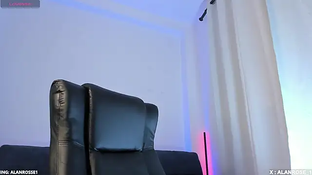 AlanRose01 online show from November 4, 2025, 1:32 pm