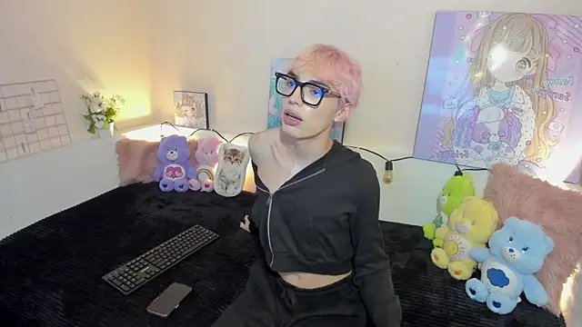 Strawberry Kitty  online show from November 20, 2025, 11:04 pm