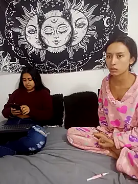 emily n abby online show from March 28, 2026, 1:54 pm