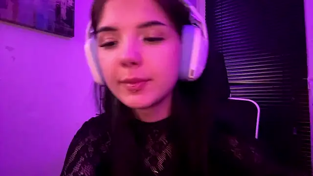 HanaMantanaDell online show from March 23, 2026, 5:06 pm