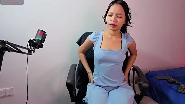 sharon ivanna12 online show from May 23, 2026, 7:29 pm
