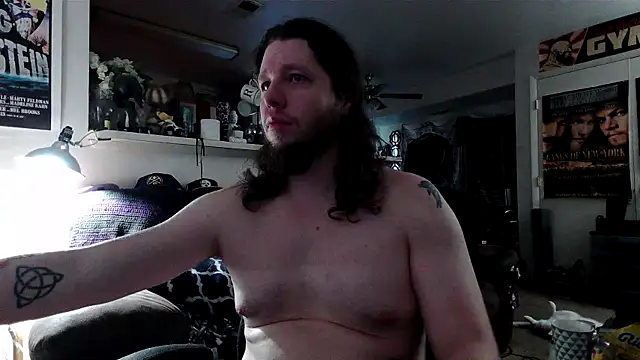 Snapshot of biggerisbetter12 chatting on November 19, 2025, 10:10 pm biggerisbetter12 online show from November 19, 2025, 10:10 pm