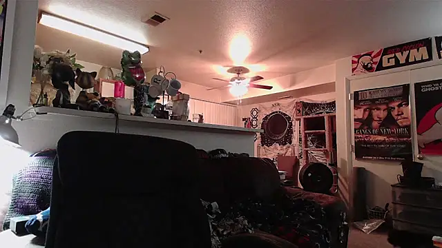 Snapshot of biggerisbetter12 chatting on March 2, 2026, 7:37 am biggerisbetter12 online show from March 2, 2026, 7:37 am