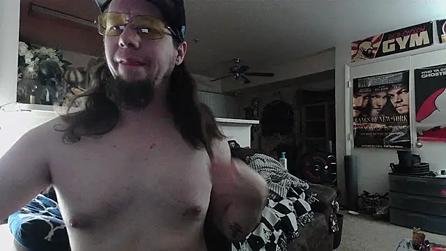 biggerisbetter12 online show from June 26, 2026, 10:52 am