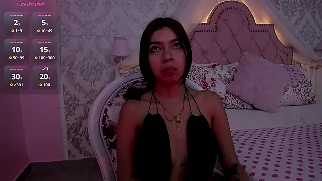 GabrielaSuarez online show from November 1, 2025, 2:30 pm