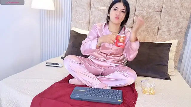 Snapshot of goddessfeetxx chatting on February 8, 2026, 12:08 pm goddessfeetxx online show from February 8, 2026, 12:08 pm