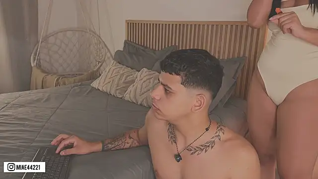 Little Emma 11 online show from April 13, 2026, 12:43 pm