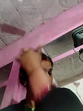 Snapshot of Pooja_shre chatting on February 11, 2026, 4:45 pm Pooja shre online show from February 11, 2026, 4:45 pm