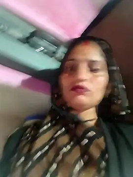 Snapshot of Pooja_shre chatting on February 22, 2026, 12:58 pm Pooja shre online show from February 22, 2026, 12:58 pm