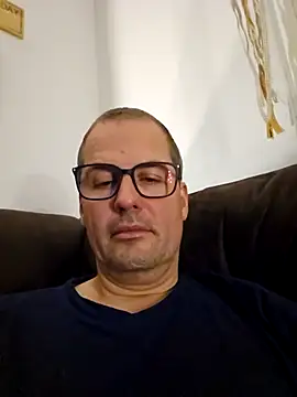 GermanMadMatt online show from October 17, 2025, 5:43 am