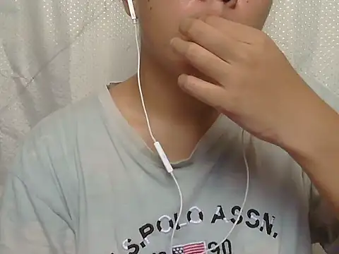 ChubbyButty online show from April 8, 2026, 1:49 am