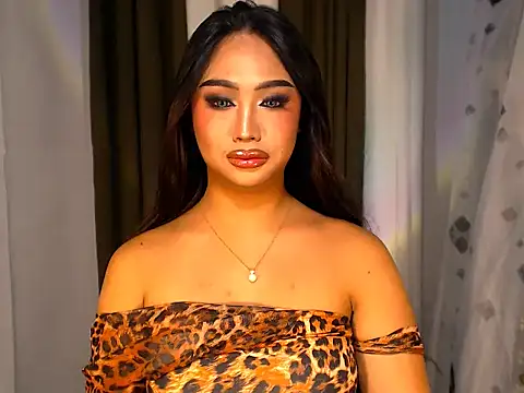 BigBrownCock Candice online show from November 11, 2025, 10:43 pm