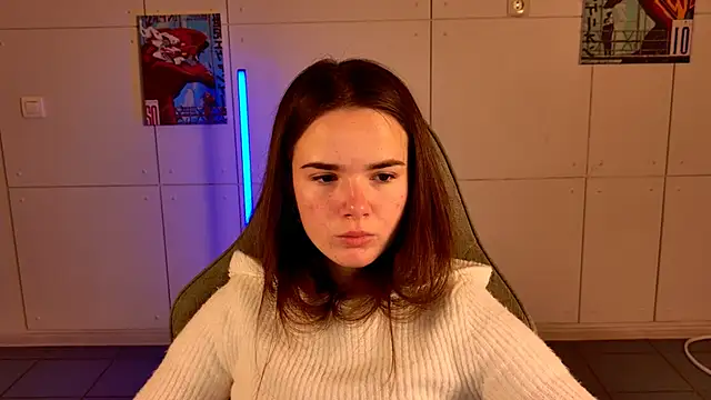 Snapshot of May_Bloom chatting on October 27, 2025, 5:11 am May Bloom online show from October 27, 2025, 5:11 am