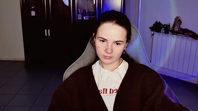 May Bloom online show from January 8, 2026, 9:11 am