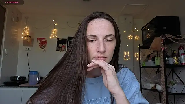 mistressaurora online show from November 1, 2025, 8:49 am