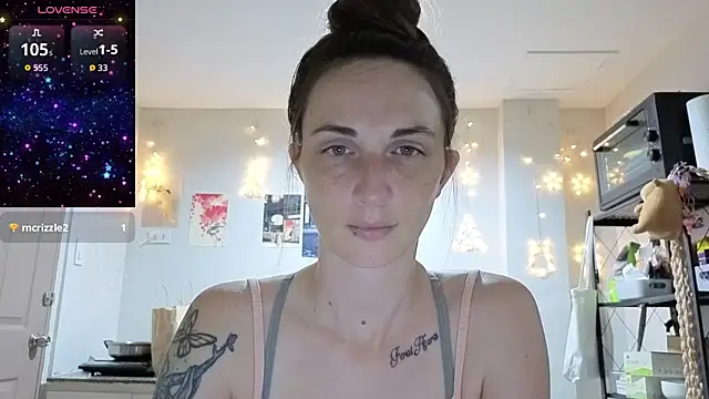 mistressaurora online show from November 7, 2025, 3:56 pm