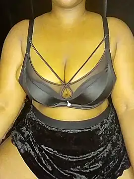 hot princesss online show from November 2, 2025, 10:12 pm