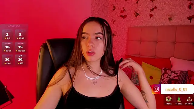 amelia ferrerx online show from November 22, 2025, 3:27 am