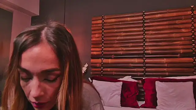 LolaVixxxen online show from January 14, 2026, 7:19 pm