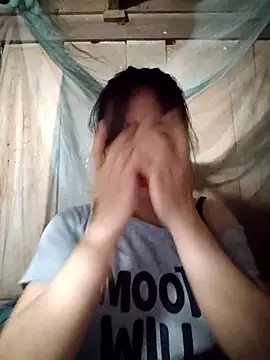 linh-miu99 online show from March 6, 2026, 3:25 am