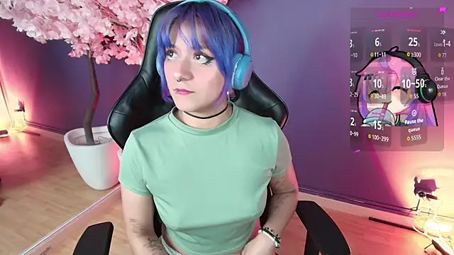 LuanEter online show from December 22, 2025, 1:08 pm